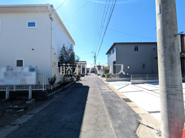 接道状況および現場風景 【北名古屋市六ツ師宮西】 接道状況および現場風景 【北名古屋市六ツ師宮西】