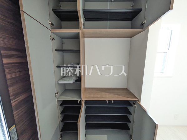 1号棟 玄関収納 【春日井市乙輪町1丁目】 1号棟 玄関収納 【春日井市乙輪町1丁目】