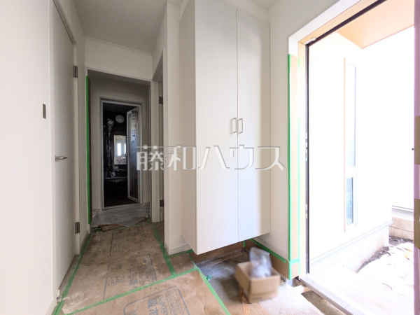 玄関(施工中) 【小平市たかの台】 玄関(施工中) 【小平市たかの台】