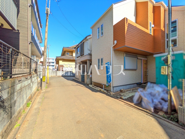 接道状況および現場風景 【小平市たかの台】 接道状況および現場風景 【小平市たかの台】