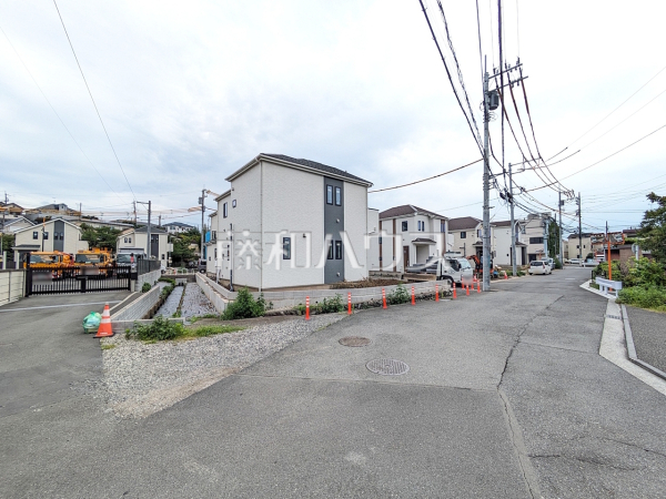 接道状況および現場風景 【国立市谷保7丁目】 接道状況および現場風景 【国立市谷保7丁目】