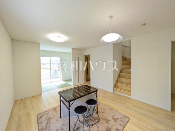 2号棟 リビング 【糸満市字座波】 2号棟 リビング 【糸満市字座波】