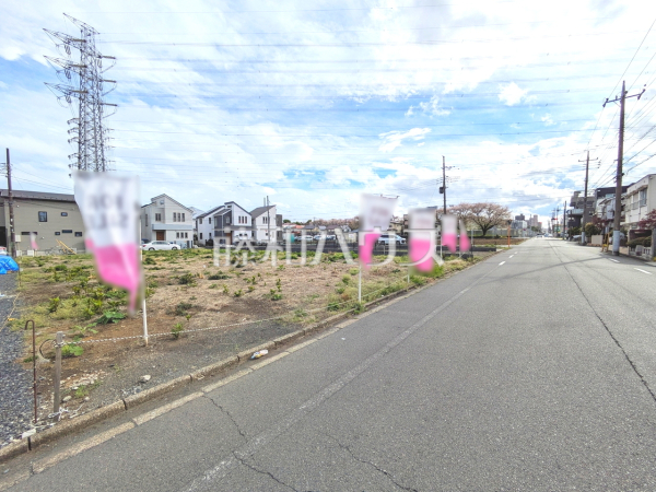 接道状況および現場風景 【日野市旭が丘2丁目】 接道状況および現場風景 【日野市旭が丘2丁目】