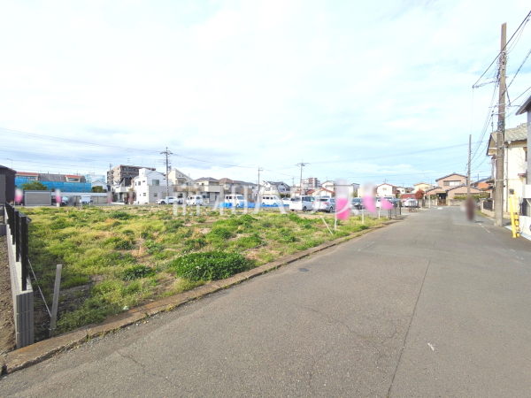 接道状況および現場風景 【日野市旭が丘2丁目】 接道状況および現場風景 【日野市旭が丘2丁目】