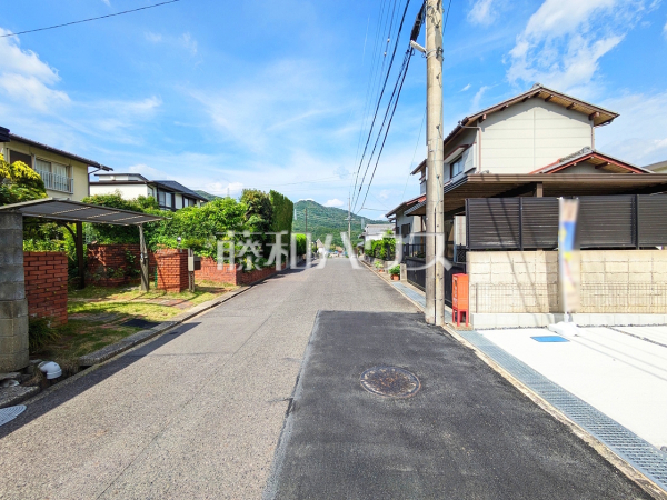接道状況および現場風景 【春日井市高森台6丁目】 接道状況および現場風景 【春日井市高森台6丁目】