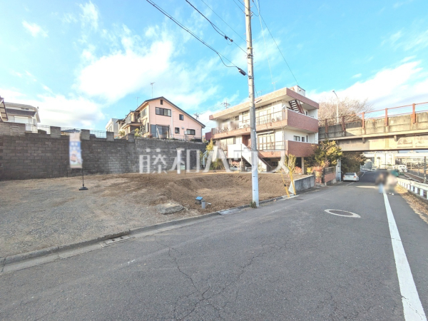 接道状況および現場風景 【日野市大坂上3丁目】 接道状況および現場風景 【日野市大坂上3丁目】