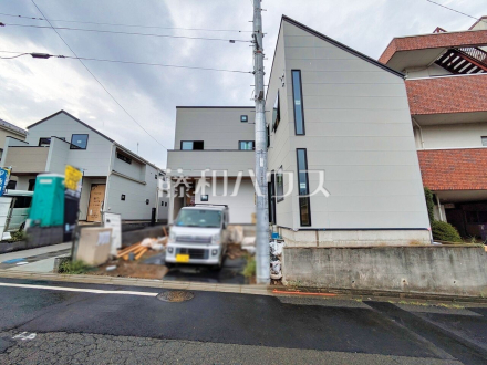 1号棟 外観 【日野市大坂上3丁目】お探しの物件に出会うためには、早めのご確認をオススメします。未完成の今のうちにぜひお問合せをお待ちしております。/撮影日2026/08/22