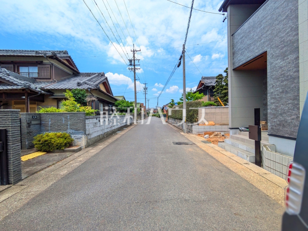 接道状況および現場風景 【春日井市東野町3丁目】 接道状況および現場風景 【春日井市東野町3丁目】
