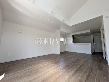 リビング 【調布市柴崎1丁目】/撮影日2026/04/11