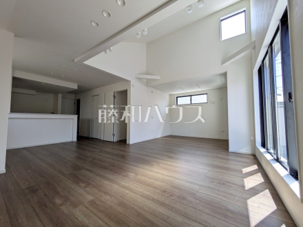 リビング 【調布市柴崎1丁目】/撮影日2026/04/11