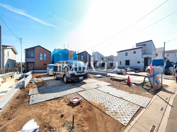 接道状況および現場風景 【所沢市小手指南4丁目】 お探しの物件に出会うためには、早めのご確認をオススメします。未完成の今のうちにぜひお問合せをお待ちしております。 接道状況および現場風景 【所沢市小手指南4丁目】 お探しの物件に出会うためには、早めのご確認をオススメします。未完成の今のうちにぜひお問合せをお待ちしております。