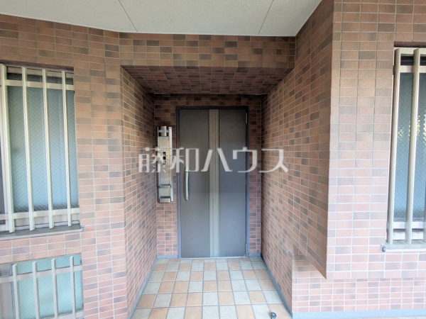 玄関 【メロディーハイム聖蹟桜ヶ丘】 玄関 【メロディーハイム聖蹟桜ヶ丘】