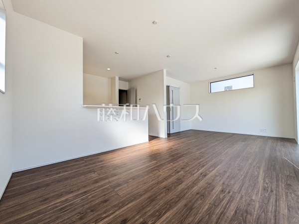 7号棟 リビング 【八王子市上壱分方町】 7号棟 リビング 【八王子市上壱分方町】