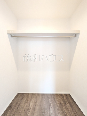 4号棟 ウォークインクローゼット 【朝霞市膝折町3丁目】 4号棟 ウォークインクローゼット 【朝霞市膝折町3丁目】