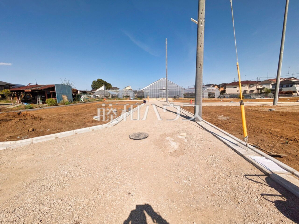 接道状況および現場風景 【東村山市秋津町3丁目】 接道状況および現場風景 【東村山市秋津町3丁目】
