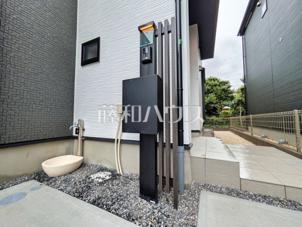 1号棟 インターフォン・郵便受け 【新座市西堀2丁目】 1号棟 インターフォン・郵便受け 【新座市西堀2丁目】
