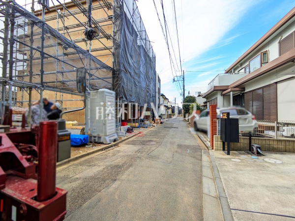 接道状況および現場風景 【朝霞市仲町1丁目】 接道状況および現場風景 【朝霞市仲町1丁目】