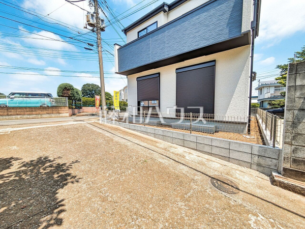 接道状況および現場風景 【東久留米市下里2丁目】 接道状況および現場風景 【東久留米市下里2丁目】