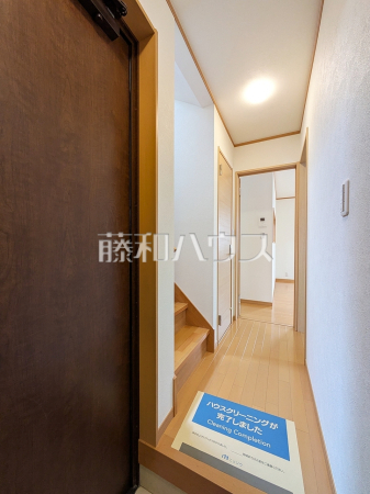 玄関ホール 【新座市畑中3丁目】 玄関ホール 【新座市畑中3丁目】