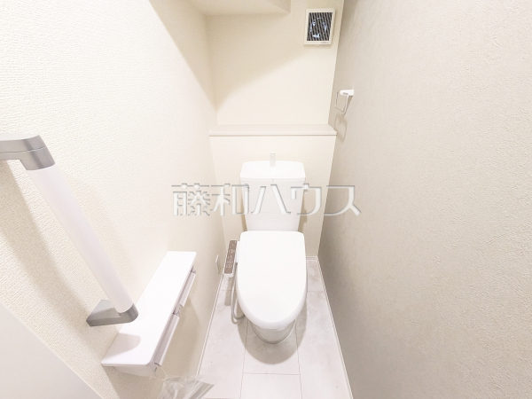 1号棟 トイレ 【春日井市坂下町2丁目】 1号棟 トイレ 【春日井市坂下町2丁目】