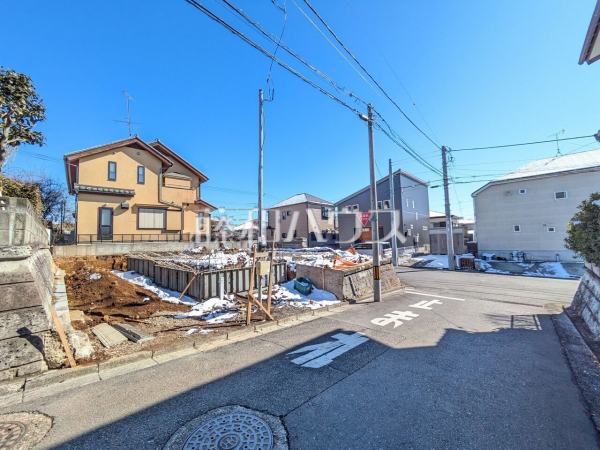 外観 【八王子市長房町】
まだまだ建築中ですが、ぜひ現地をご覧になりませんか?基礎・上棟の状態は建築中にしかご覧になれません! 外観 【八王子市長房町】
まだまだ建築中ですが、ぜひ現地をご覧になりませんか?基礎・上棟の状態は建築中にしかご覧になれません!