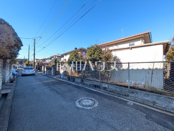 接道状況および現場風景 【八王子市絹ケ丘1丁目】 接道状況および現場風景 【八王子市絹ケ丘1丁目】