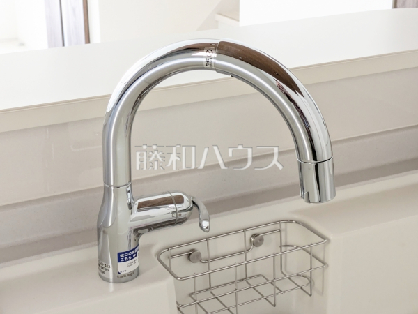 いつでもおいしいお水が飲める浄水器一体型水栓も完備。 【練馬区関町南3丁目】 いつでもおいしいお水が飲める浄水器一体型水栓も完備。 【練馬区関町南3丁目】