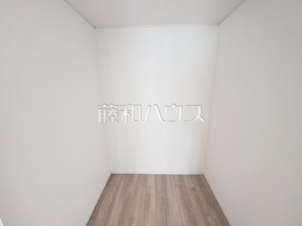 3号棟 ウォークインクローゼット 【南城市佐敷字佐敷】 3号棟 ウォークインクローゼット 【南城市佐敷字佐敷】