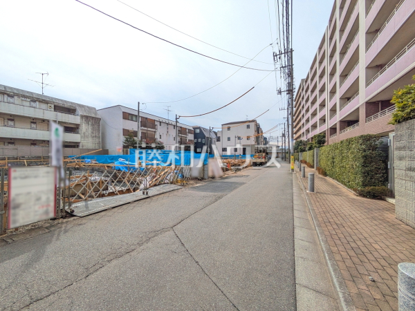 接道状況および現場風景 【国分寺市東恋ヶ窪5丁目】 接道状況および現場風景 【国分寺市東恋ヶ窪5丁目】