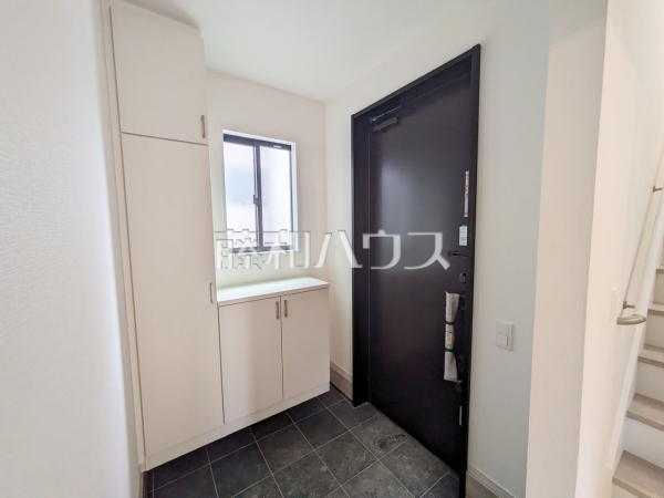 2号棟 玄関ホール 【福岡市南区西長住2丁目】 2号棟 玄関ホール 【福岡市南区西長住2丁目】