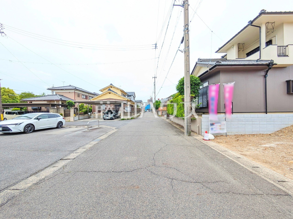 接道状況および現場風景 【小牧市中央3丁目】 接道状況および現場風景 【小牧市中央3丁目】