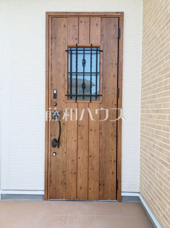 1号棟 玄関 【八王子市寺田町】 1号棟 玄関 【八王子市寺田町】