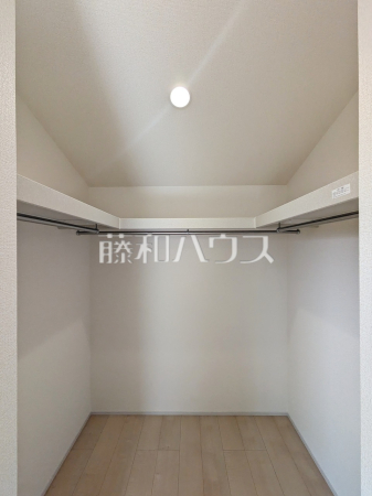 1号棟 ウォークインクローゼット 【八王子市寺田町】 1号棟 ウォークインクローゼット 【八王子市寺田町】