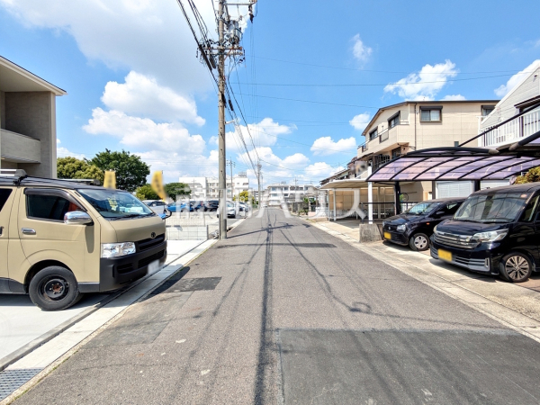 接道状況および現場風景 【春日井市西高山町3丁目】 接道状況および現場風景 【春日井市西高山町3丁目】