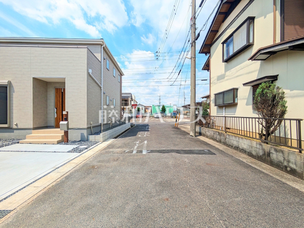 接道状況および現場風景 【春日井市西高山町3丁目】 接道状況および現場風景 【春日井市西高山町3丁目】