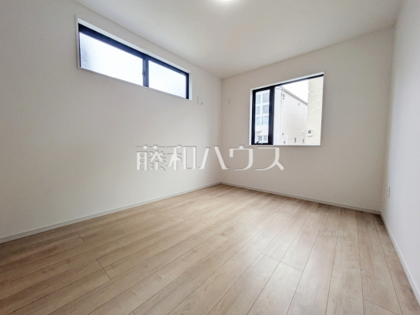 居室は2面採光により明るく開放的な空間となっています。 【練馬区富士見台2丁目】 居室は2面採光により明るく開放的な空間となっています。 【練馬区富士見台2丁目】