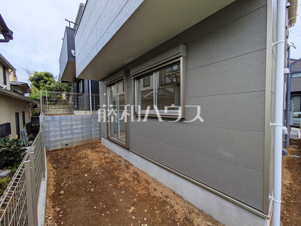 2号棟 庭 【三鷹市中原4丁目】 2号棟 庭 【三鷹市中原4丁目】