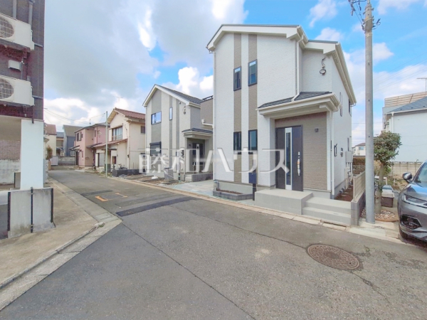 接道状況および現場風景 【練馬区西大泉4丁目】 接道状況および現場風景 【練馬区西大泉4丁目】