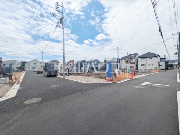 接道状況および現場風景 【西東京市泉町2丁目】 接道状況および現場風景 【西東京市泉町2丁目】