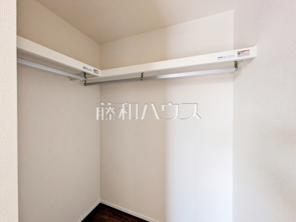 2号棟 ウォークインクローゼット 【福岡市西区拾六町4丁目】 2号棟 ウォークインクローゼット 【福岡市西区拾六町4丁目】