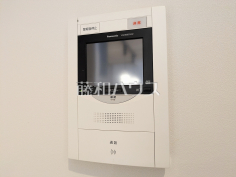 TVモニター付インターフォン 【ファミール高幡不動】防犯に役立つTVモニター付インターフォン
TVモニター付インターフォン 【ファミール高幡不動】防犯に役立つTVモニター付インターフォン