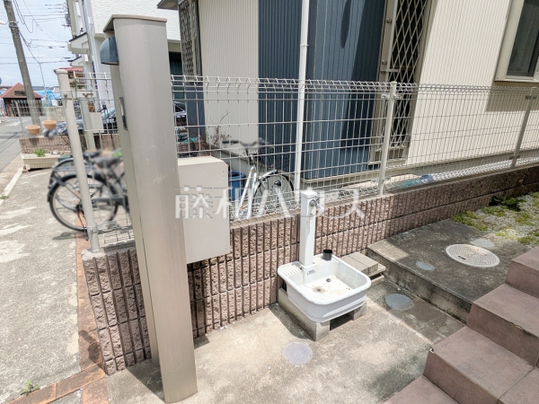 ポスト・外水栓 【練馬区西大泉4丁目】 ポスト・外水栓 【練馬区西大泉4丁目】
