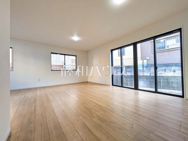 リビング 【八王子市長房町】 リビング 【八王子市長房町】