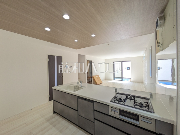 1号棟 キッチン 【国分寺市東戸倉1丁目】 1号棟 キッチン 【国分寺市東戸倉1丁目】