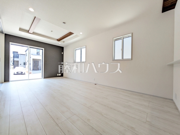 14号棟 リビング 【八王子市石川町】 14号棟 リビング 【八王子市石川町】