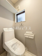 C号棟 トイレはウォッシュレット付き、窓を設けた明るい空間で換気も可能 【練馬区豊玉南2丁目】 C号棟 トイレはウォッシュレット付き、窓を設けた明るい空間で換気も可能 【練馬区豊玉南2丁目】