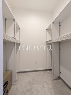 2号棟 シューズインクローゼット 【小平市仲町】/撮影日2026/05/15