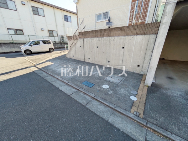 カースペース 【多摩市和田】 カースペース 【多摩市和田】