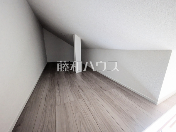C号棟 小屋裏収納 【練馬区石神井台3丁目】 C号棟 小屋裏収納 【練馬区石神井台3丁目】