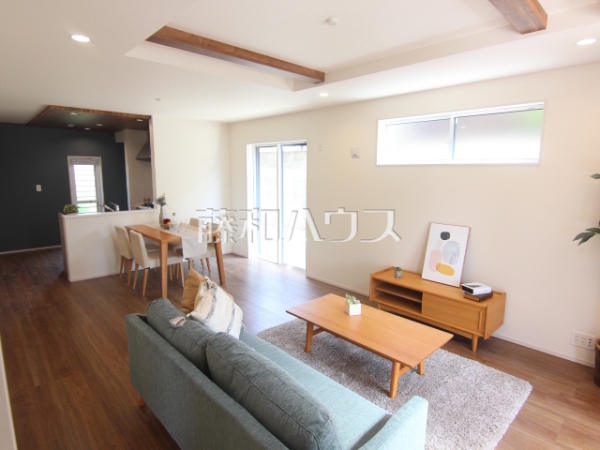 リビング 【糟屋郡志免町桜丘1丁目】 リビング 【糟屋郡志免町桜丘1丁目】